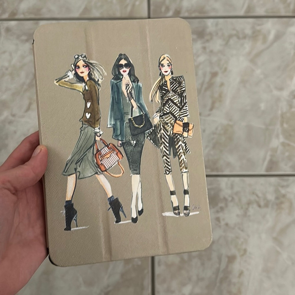 Henri Bendel used iPad mini case with illustration